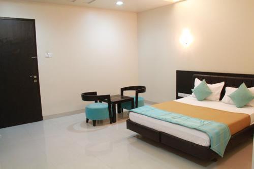 Hotel Western Inn Vasai Exterior foto